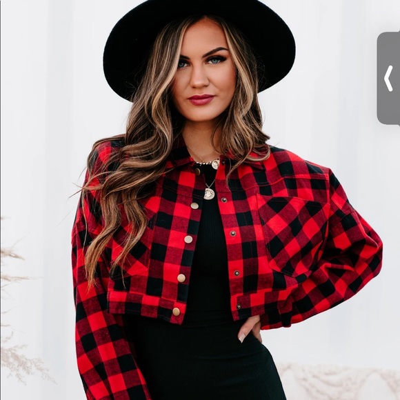 NanaMacs Jackets & Blazers - NWOT Nanamacs Buffalo Plaid Cropped Red & Black Jacket Size Medium